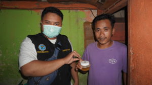 Pengunjung Warnet dan Playstation di Praya Kabupaten Loteng di tes urine BNN