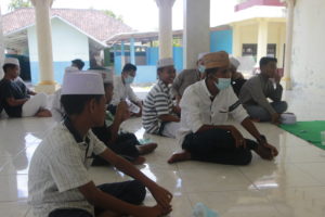 SOSIALISASI ANTI NARKOBA UNTUK SANTRIWAN DAN SANTRI WATI YAYASAN DARUL HIKMAH