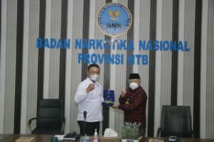 PAGUYUBAN KELUARGA RUKUN BIMA DI LOMBOK DAN MAJELIS ADAT SASAK KUNJUNGI KANTOR BNNP NTB
