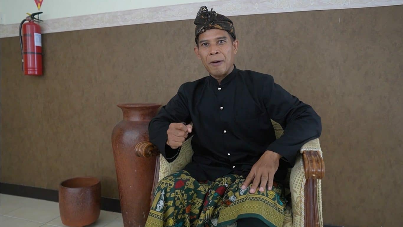 PERANGI NARKOBA DENGAN PRINSIP KESADARAN DAN KEBERSAMAAN PERANGI NARKOBA DENGAN PRINSIP KESADARAN DAN KEBERSAMAAN