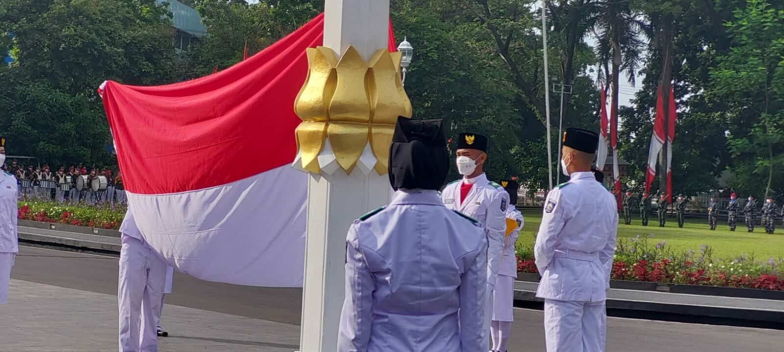 UPACARA BENDERA MEMPERINGATI HUT RI KE-77 KEMERDEKAAN RI TAHUN 2022 UPACARA BENDERA MEMPERINGATI HUT RI KE-77 KEMERDEKAAN RI TAHUN 2022