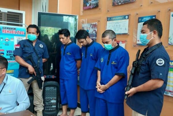 PENYALAHGUNA NARKOBA BUKAN KRIMINAL, NAMUN DAPAT MELAHIRKAN KRIMINAL