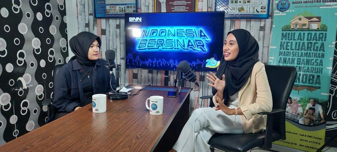 LINGKUNGAN SEHAT MEMERANGI NARKOBA LINGKUNGAN SEHAT MEMERANGI NARKOBA